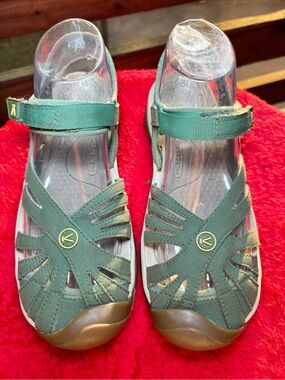 Keen Rose Sandals for Women Green Sample Atomic Footbed Anti-odor Size 7